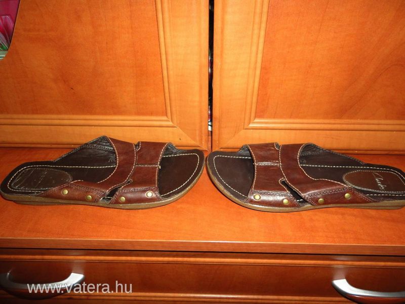 Clarks Bőr Papucs 37-es