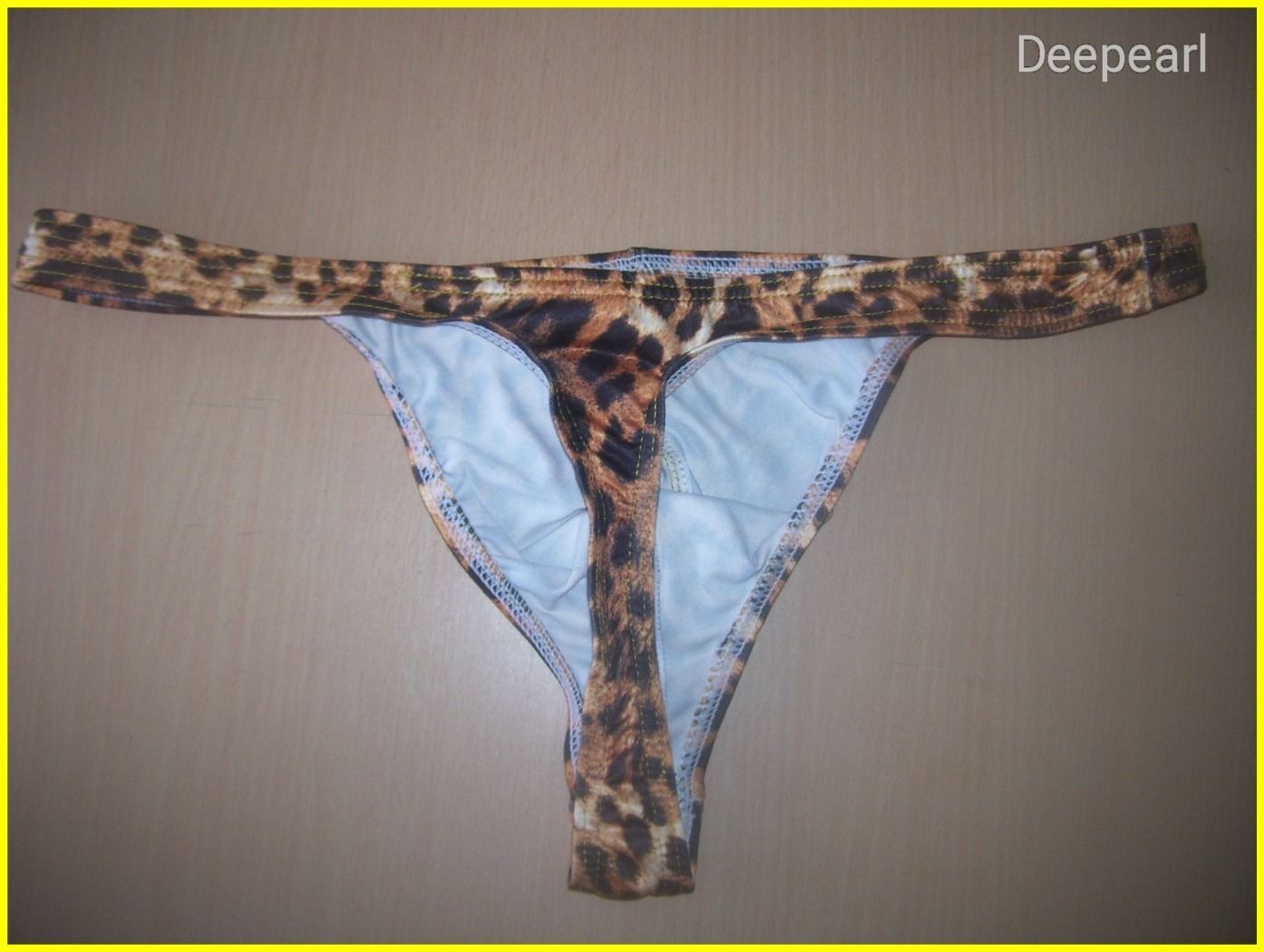 Leopárdmintás tanga M/L