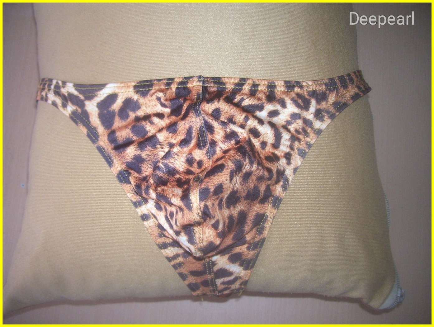 Leopárdmintás tanga M/L