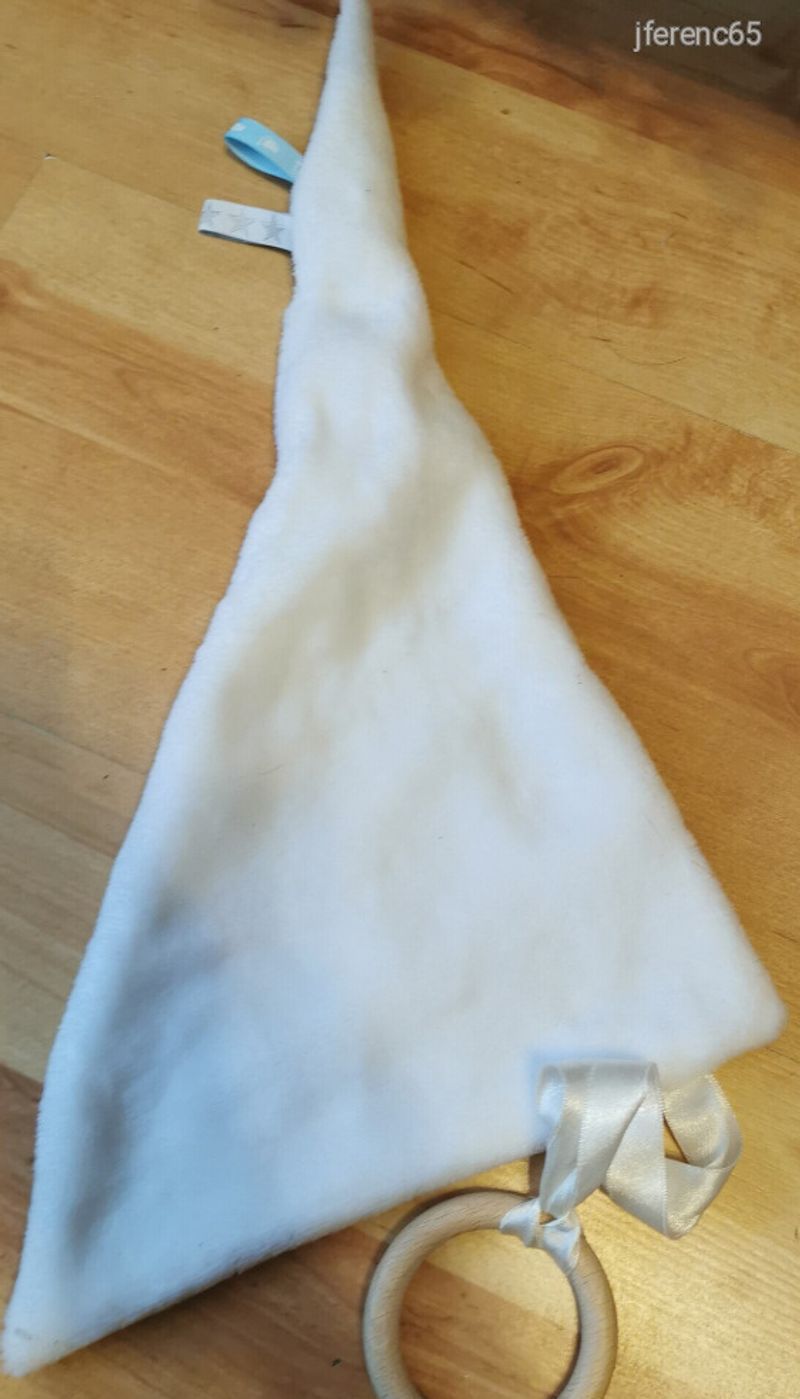 Címkerongyik 047.