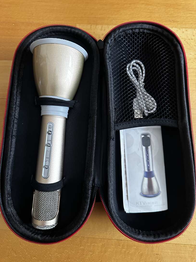Mini Karaoke Player Wireless Bluetooth Handheld Microphone With Speaker