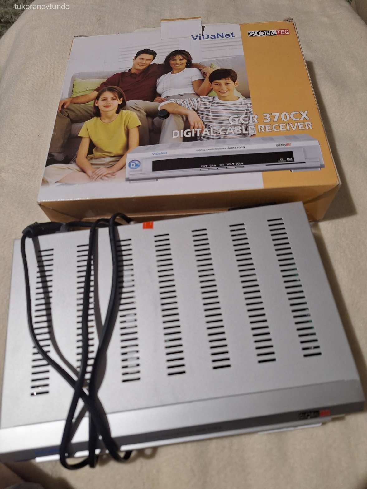 Digital Cable Receiver GCR 370 CX  vevő