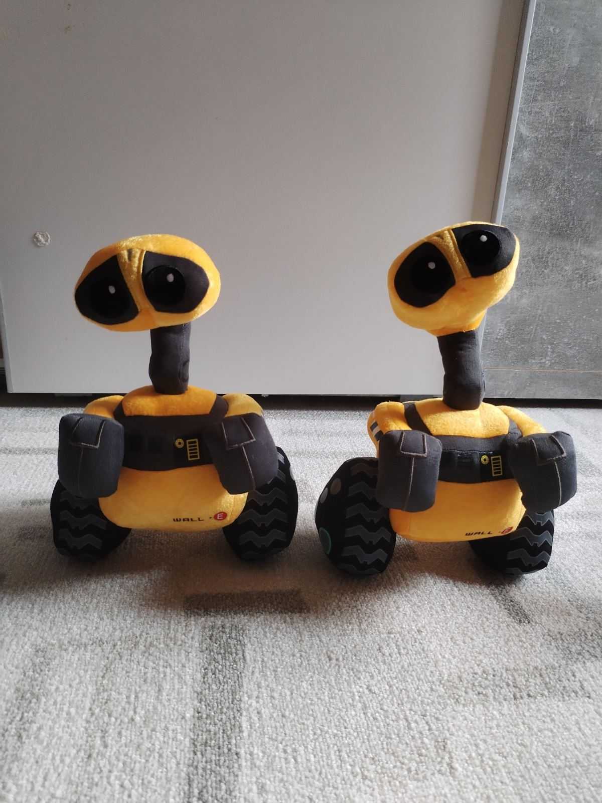 WALL-E PLÜSS 30CM ÚJAK 7200FT/DB
