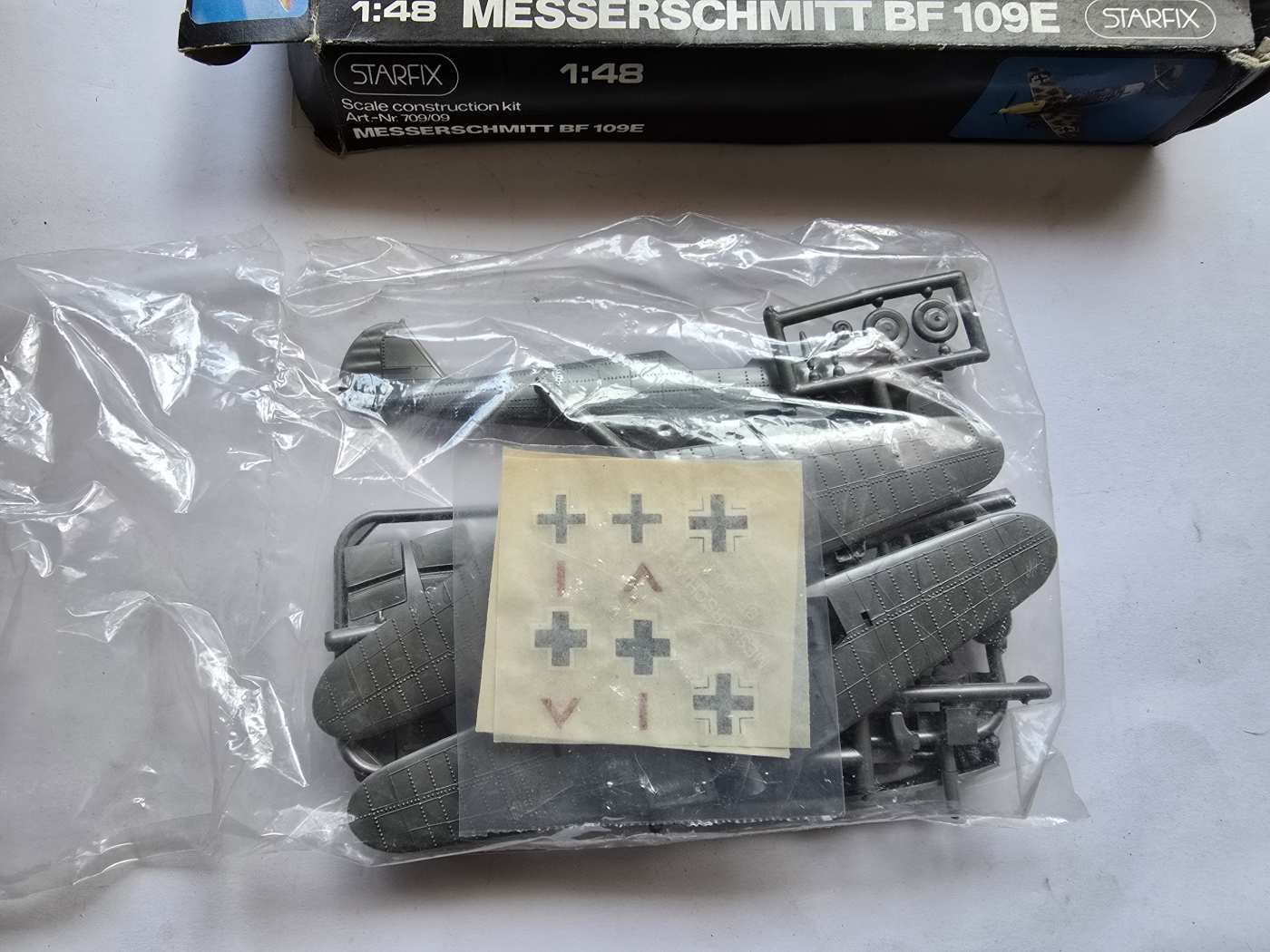 Messerschmitt BF-109 E retro repülő makett
