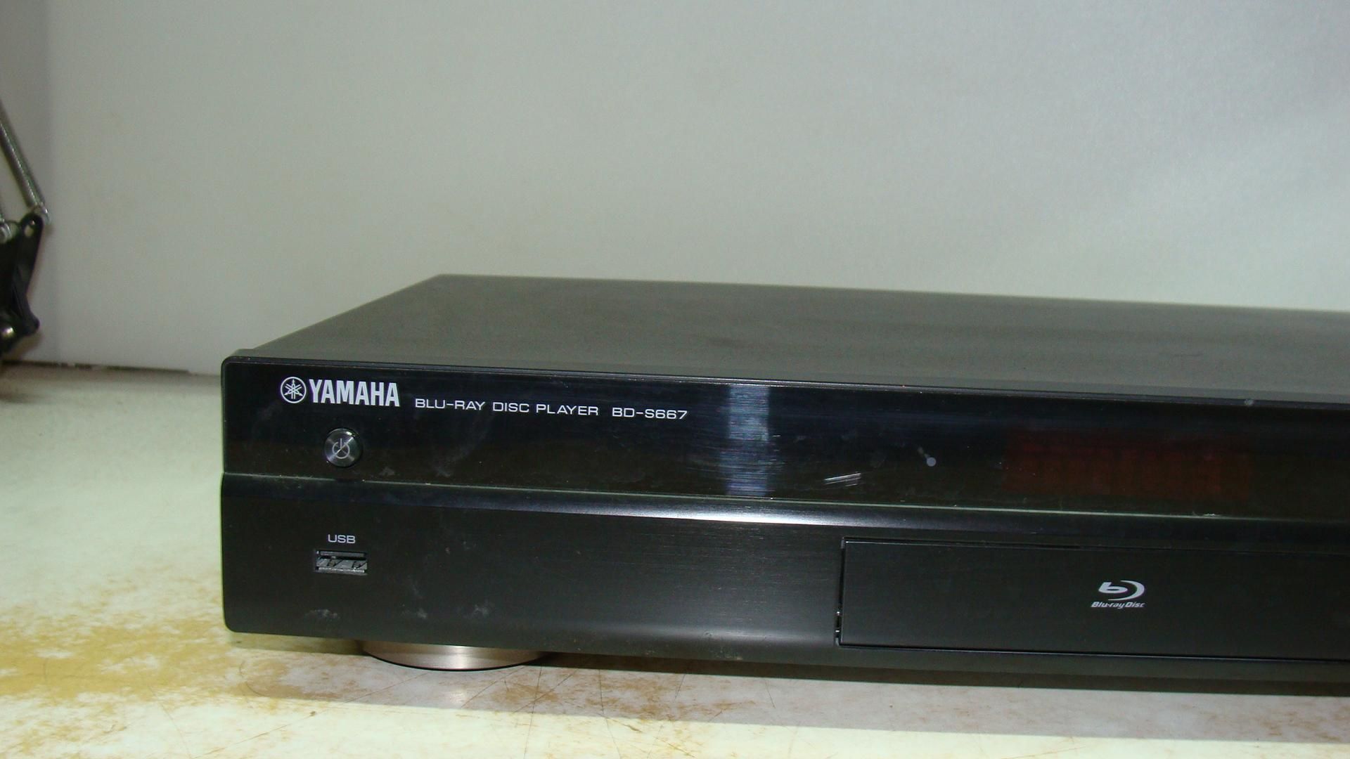 YAMAHA BLU-RAY BD-S667