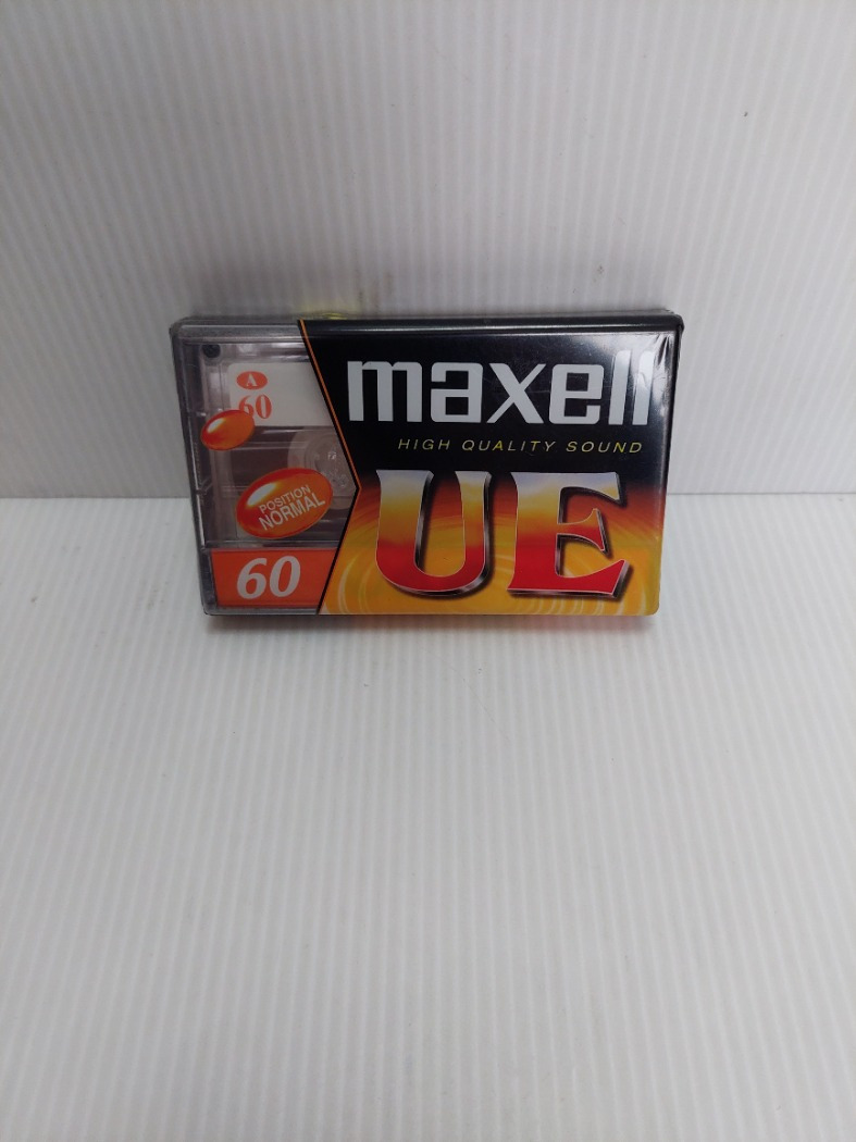 Maxell  UE 60 bontatlan kazetta