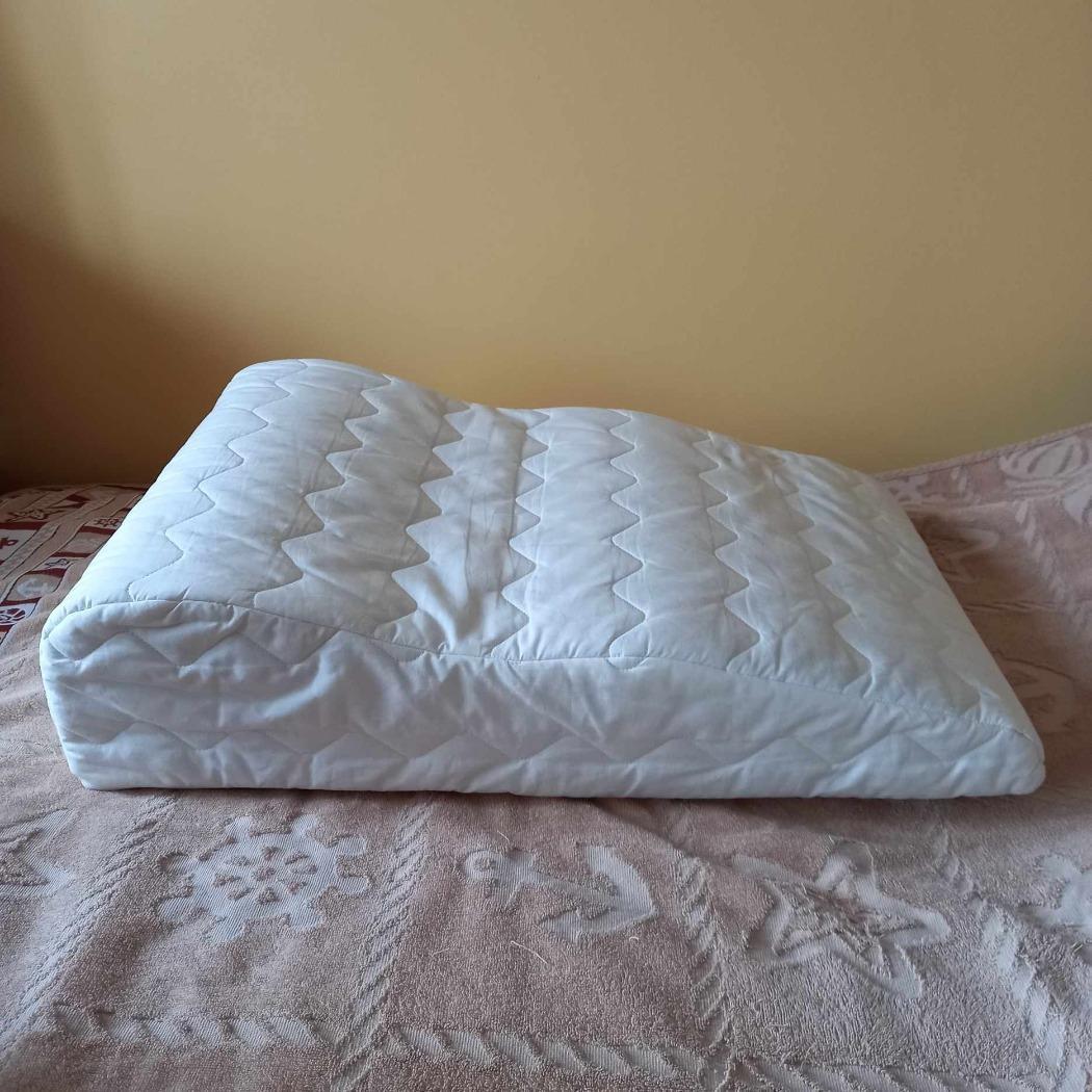 Lábtámasztó párna