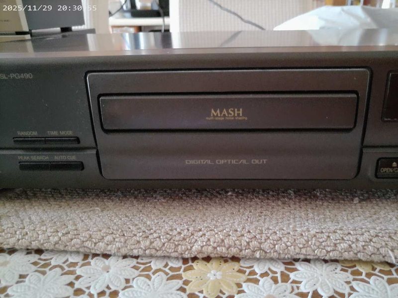 TECHNICS CD-játszó