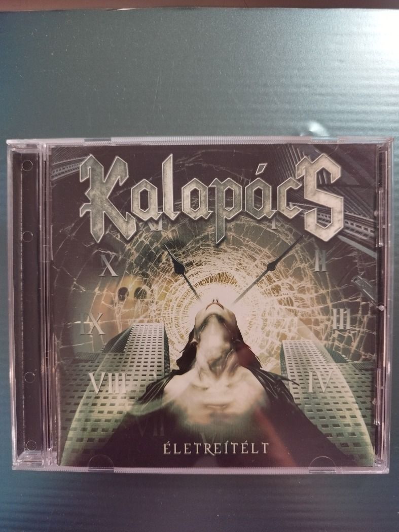 KALAPÁCS: ÉLETREÍTÉLT          (2006)    CD   (DEDIKÁLT!!!)