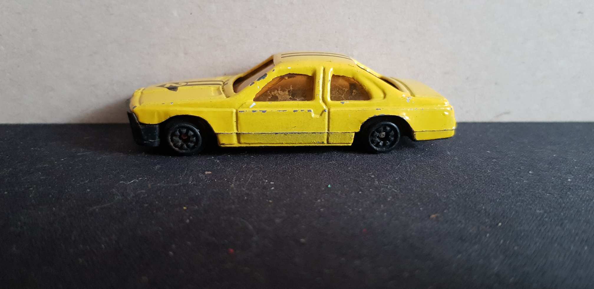 BMW E24 - TC 8324  / 1:63