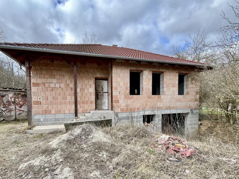 Családi ház Valkó