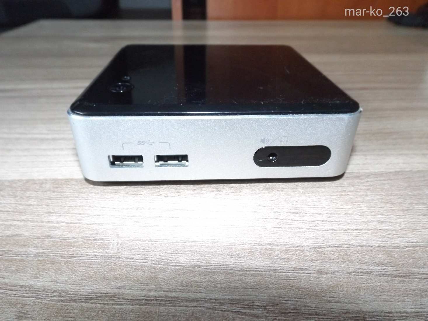 Intel NUC D54250WYK mini PC 1Ft, NMÁ.