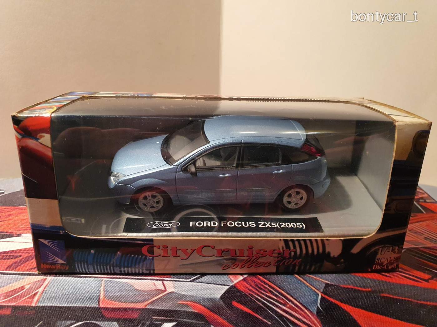 NewRay - 2005 Ford Focus ZX5