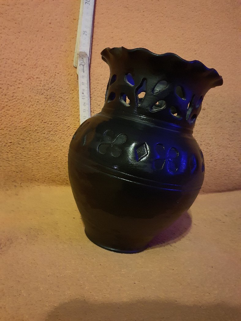 FEKETE VÁZA