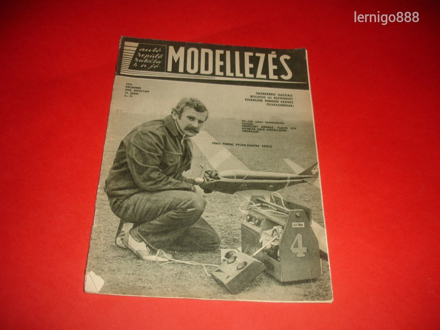 MODELLEZÉS 1976 DECEMBER