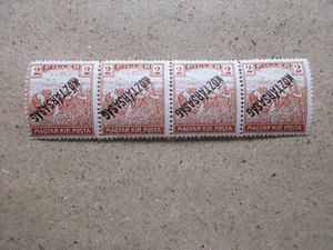 1918. Köztársaság 2 filléres fordított felülnyomattal 4-es csíkban** (23)