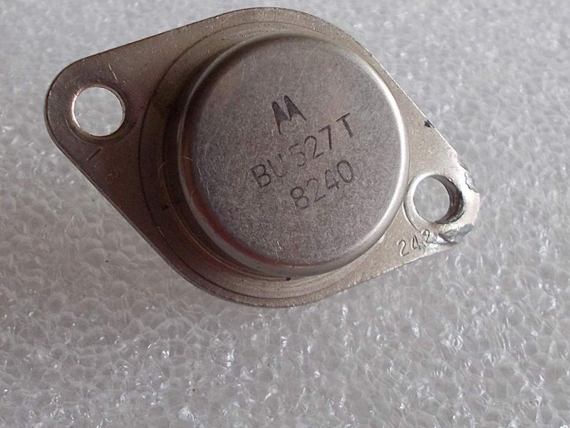 BU527 Tranzisztor