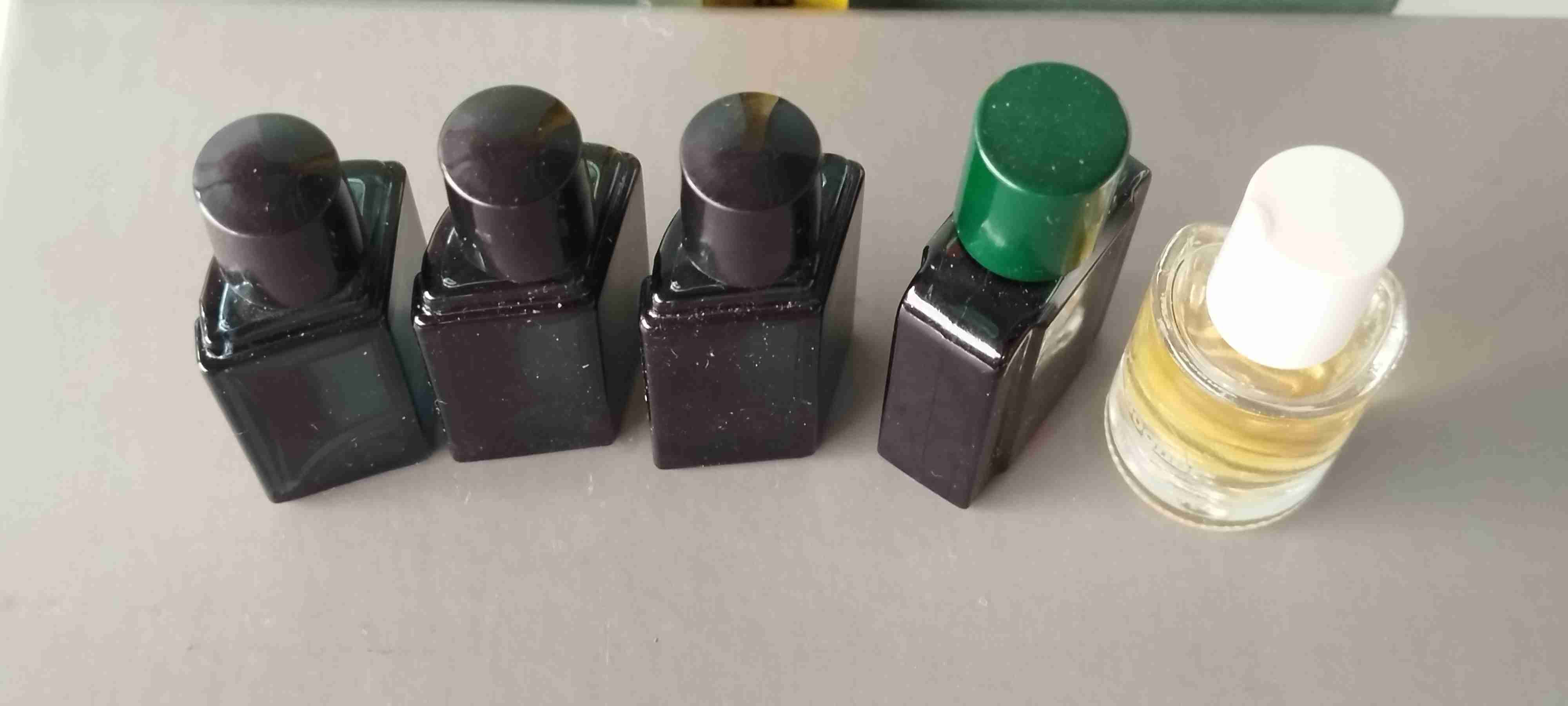 5 db régi mini parfüm. Bogner