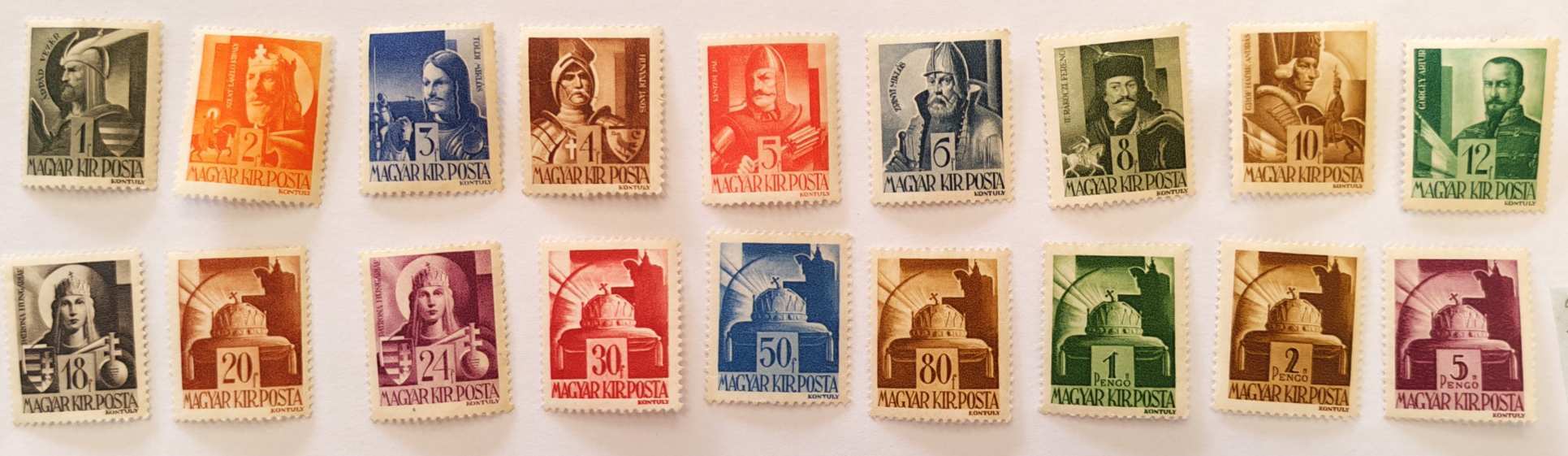 1943/1944 Hadvezérek Teljes Bélyegsor (**)