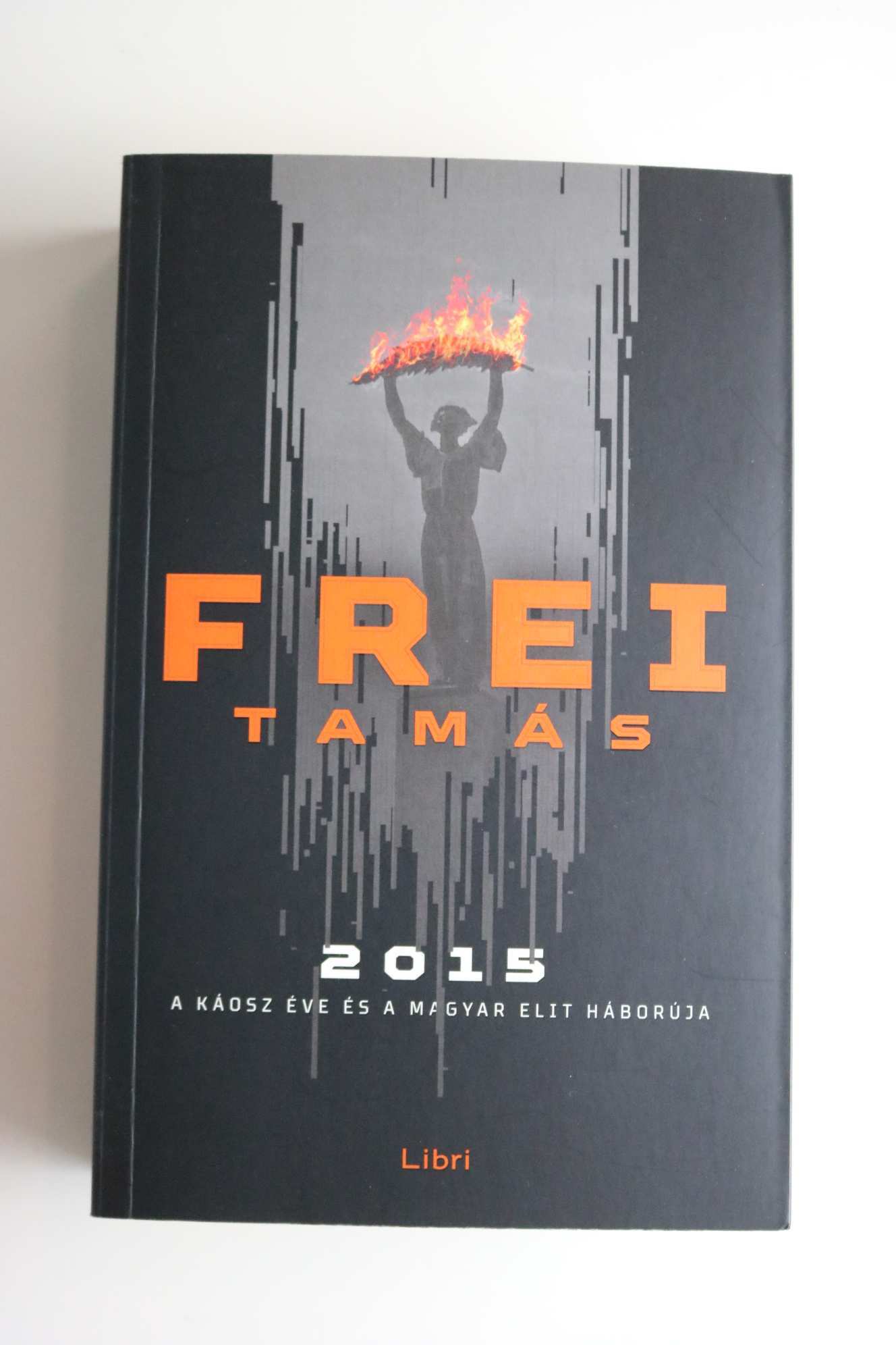 Frei Tamás: 2015, v2899