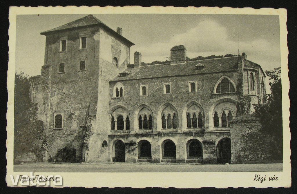 Tata (Tóváros), vár