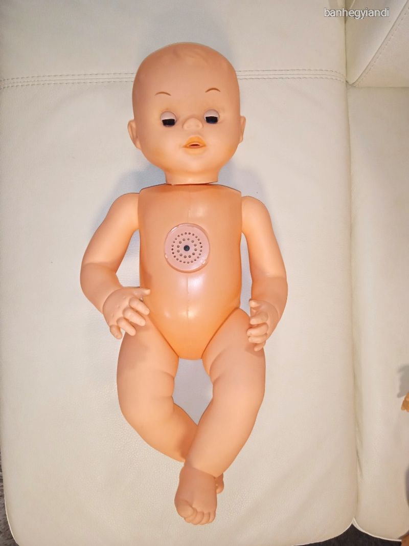 Retro nagy síró csecsemő baba 54 cm