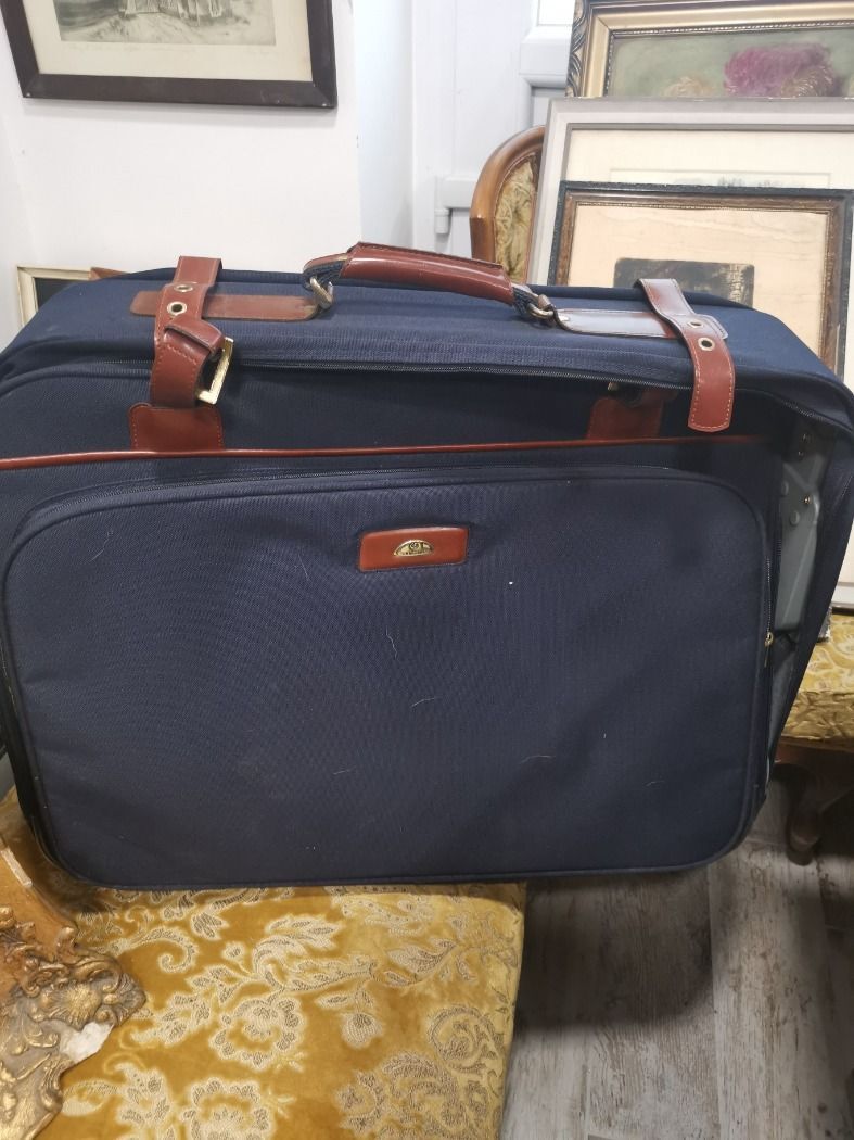 SAMSONITE bőrönd