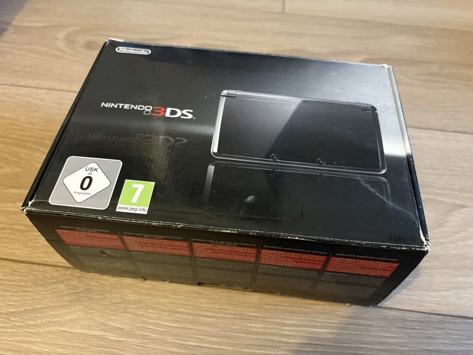 Nintendo 3DS konzol doboz