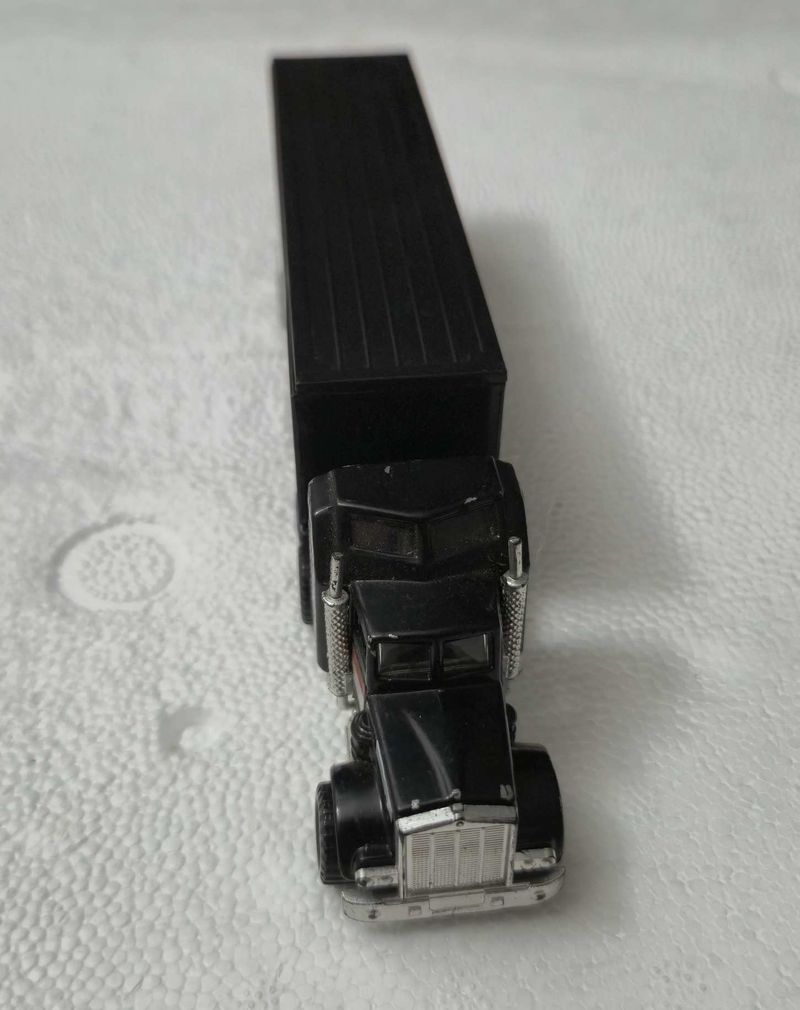 Matchbox  Articulated trailer