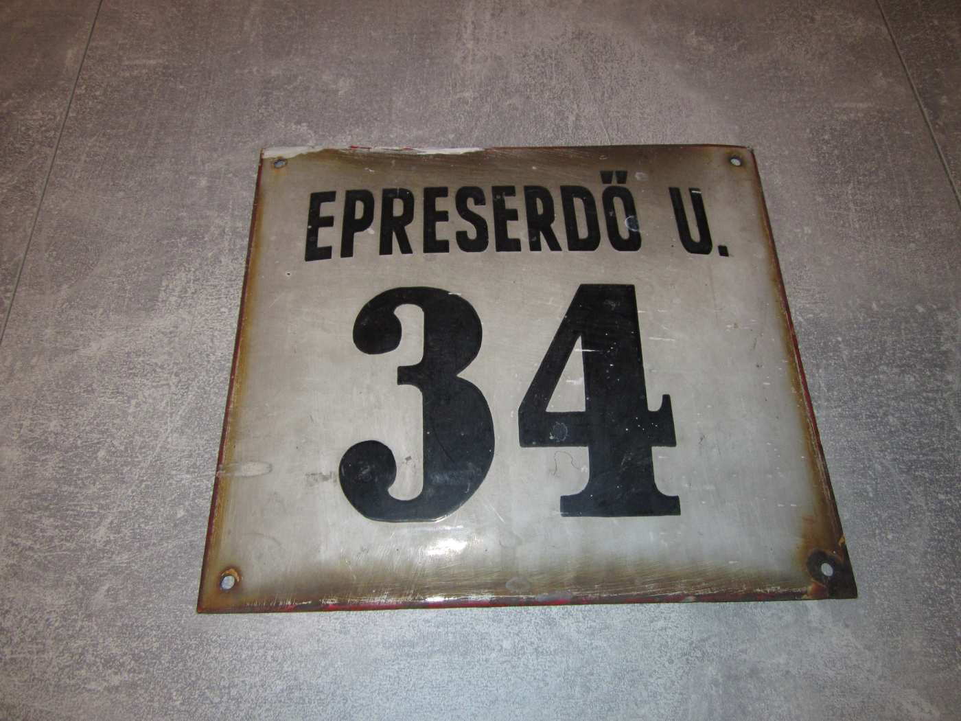 Epreserdő u. 34. zománctábla