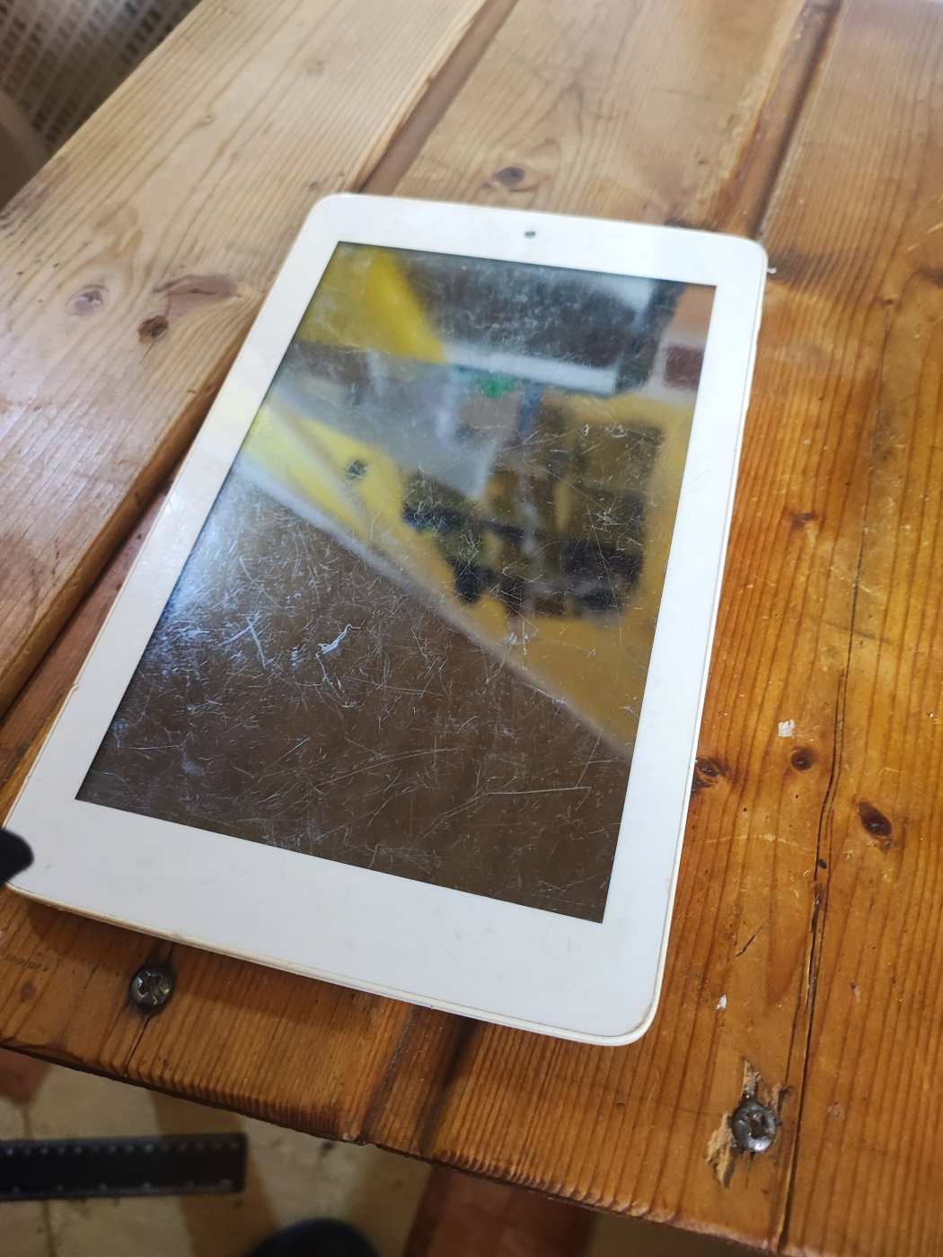Tablet alkatrész nek