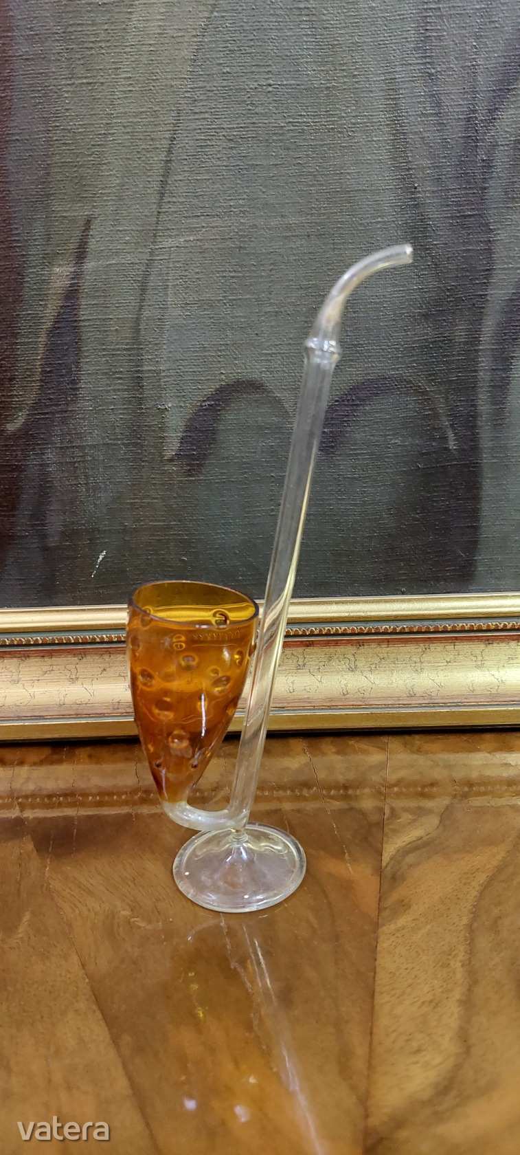 Üveg pálinka szippantó pipa