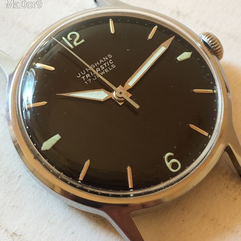 Junghans acéltokos karóra