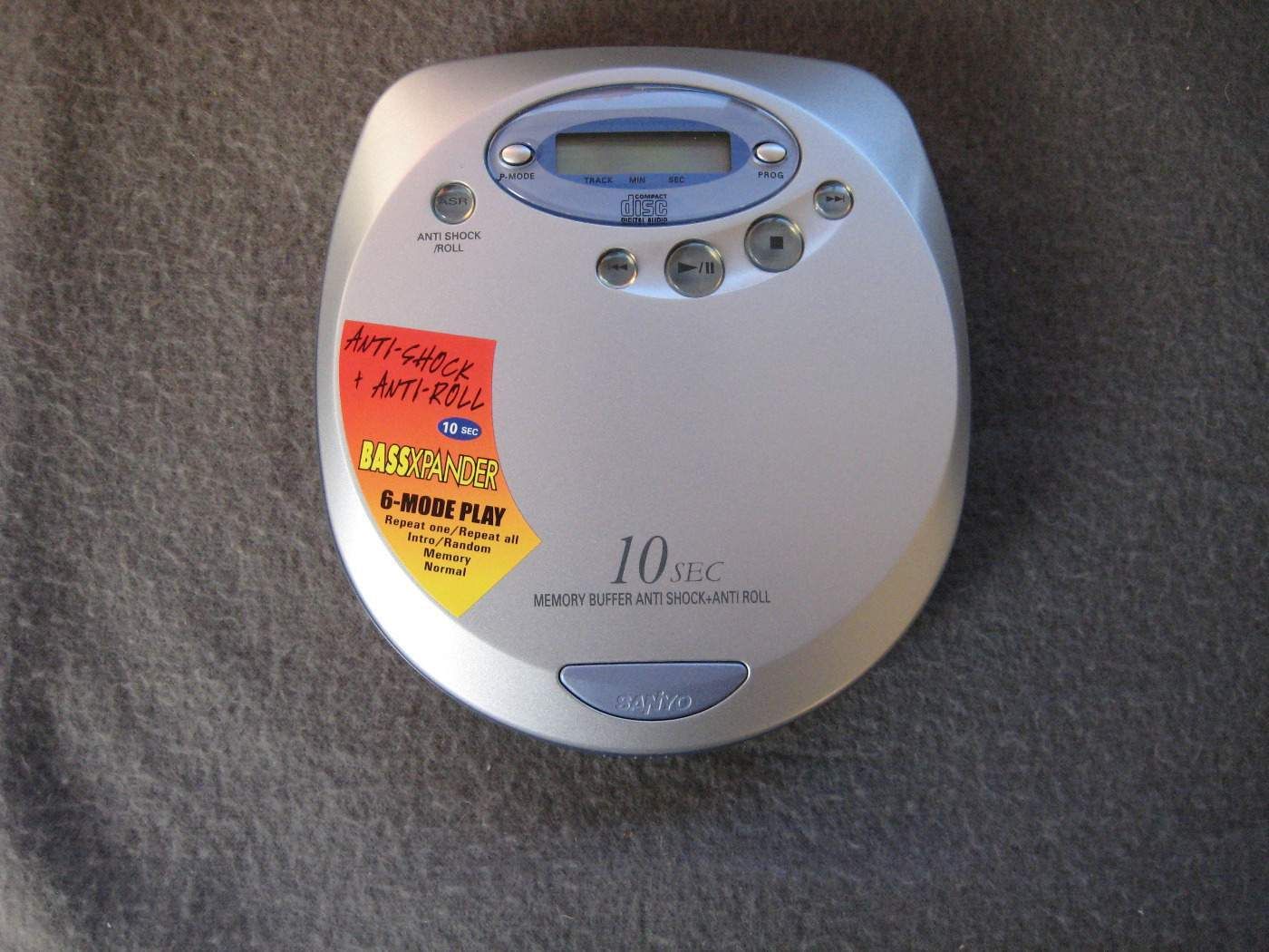 új, SANYO CDP-1300 discman