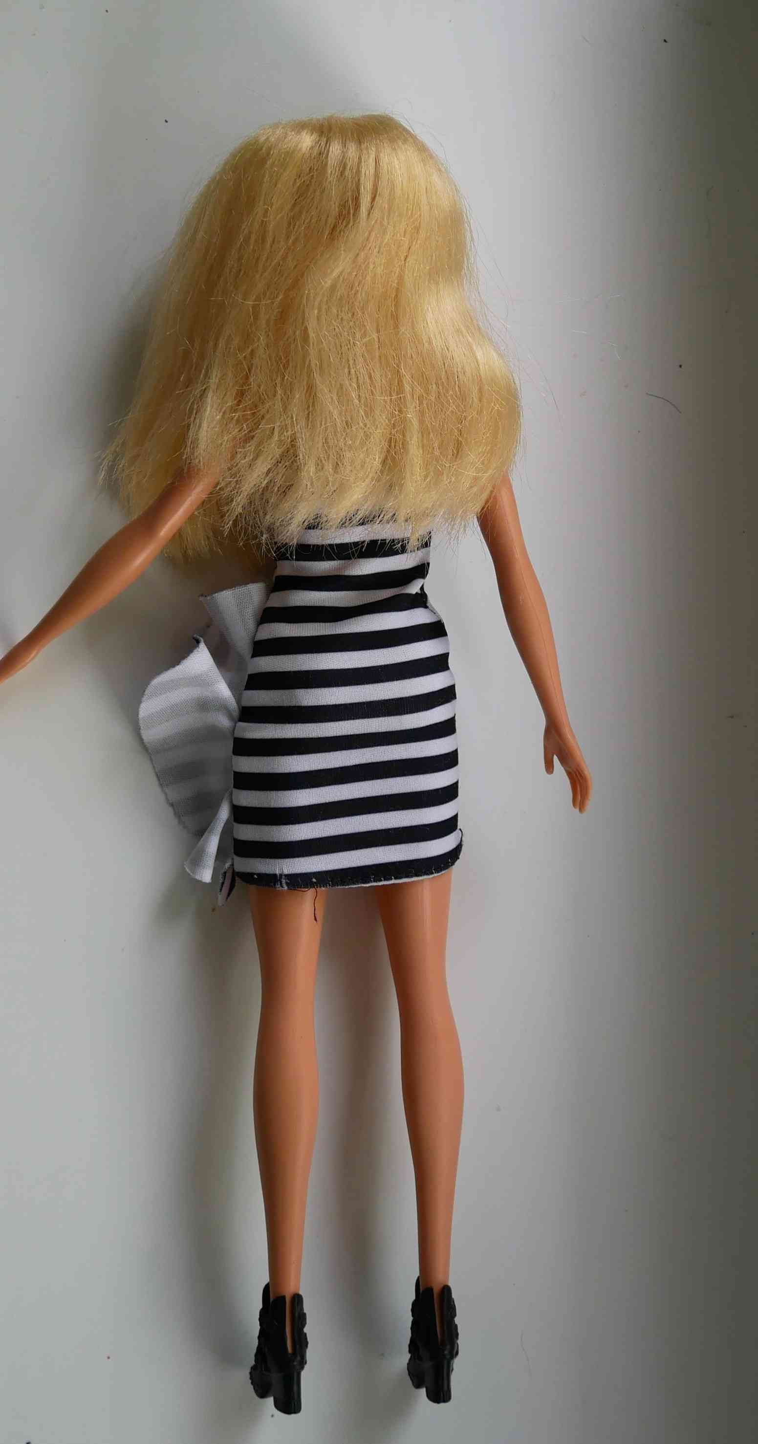 Barbie baba - Mattel  2015