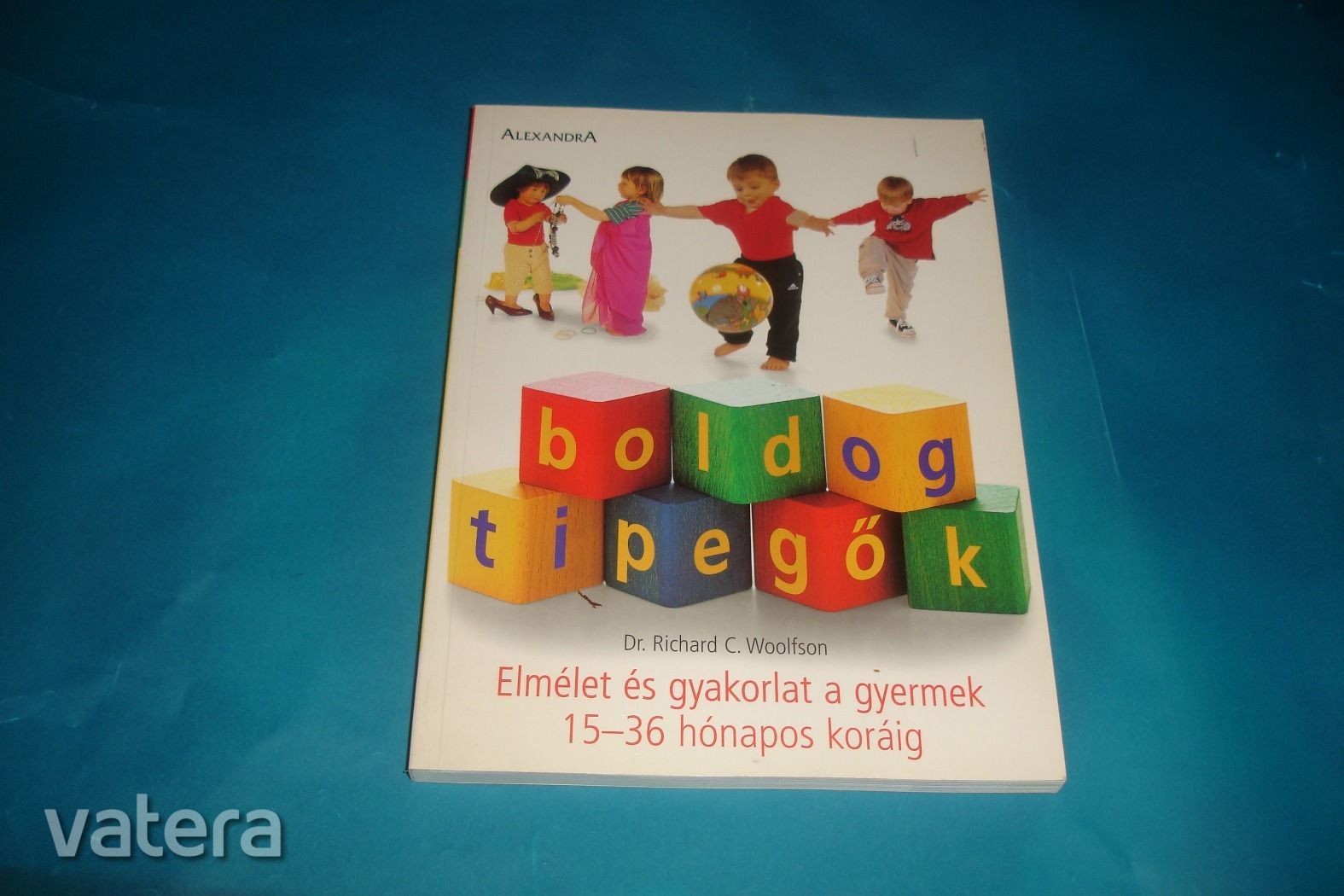 BOLDOG TIPEGŐK