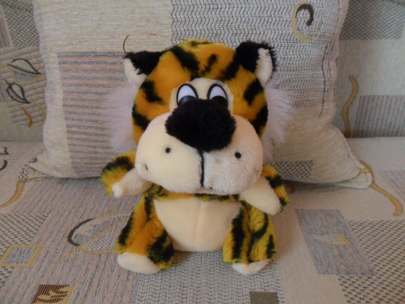 Plüss tigris