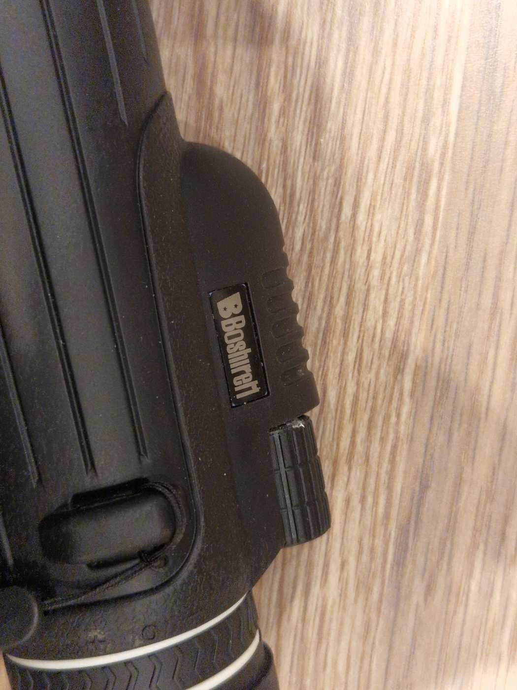távcső 10x42