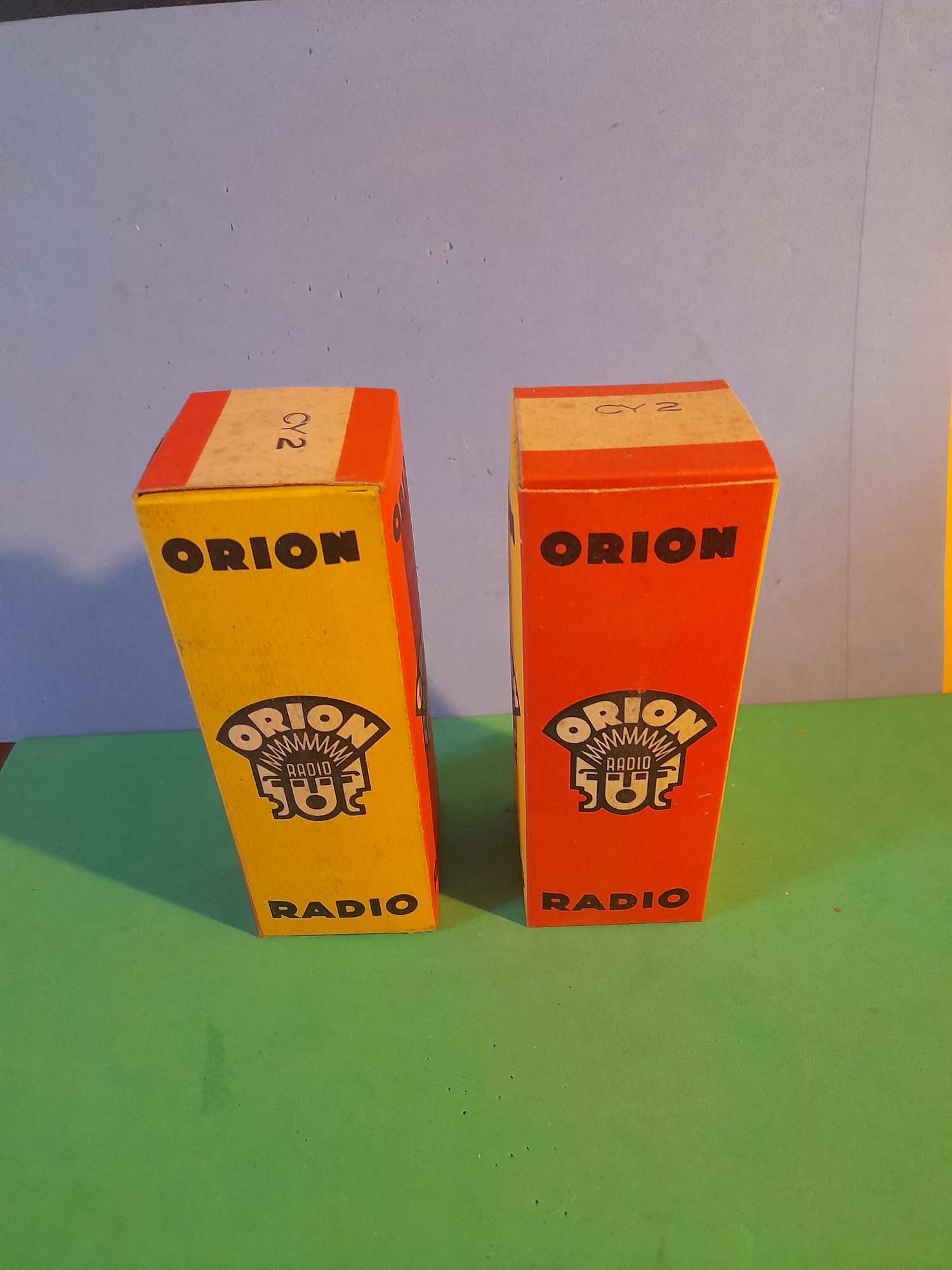 Régi CY2 elektroncső 2 darab (P)