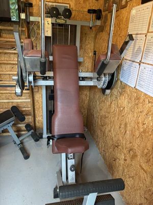 Technogym edzőtermi mellgép pullover M429