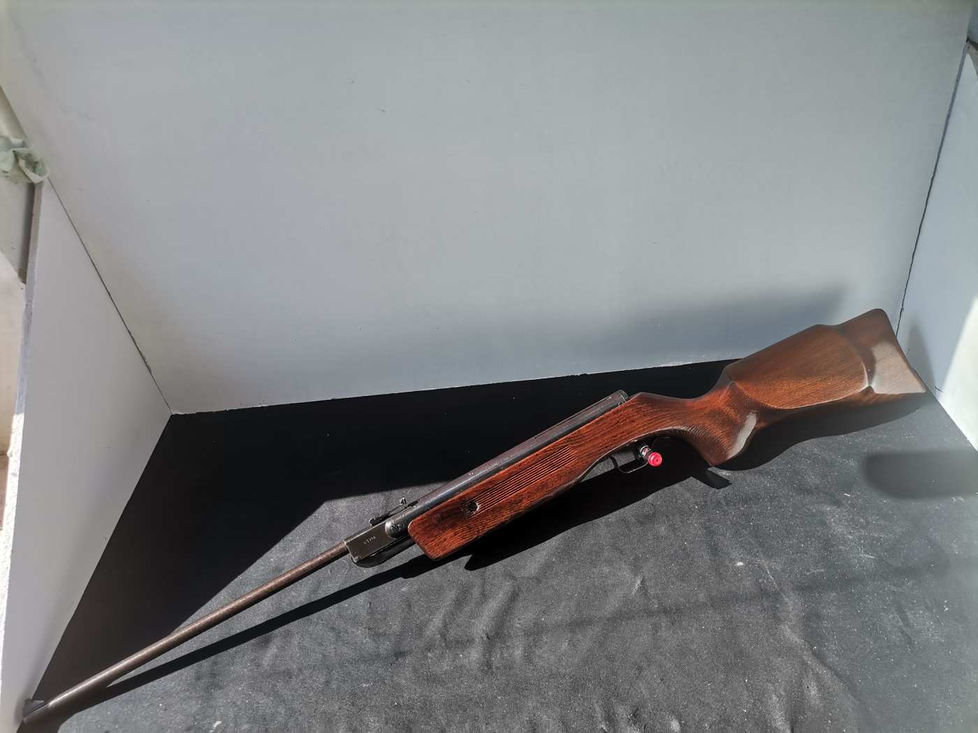 LP 447 légpuska.