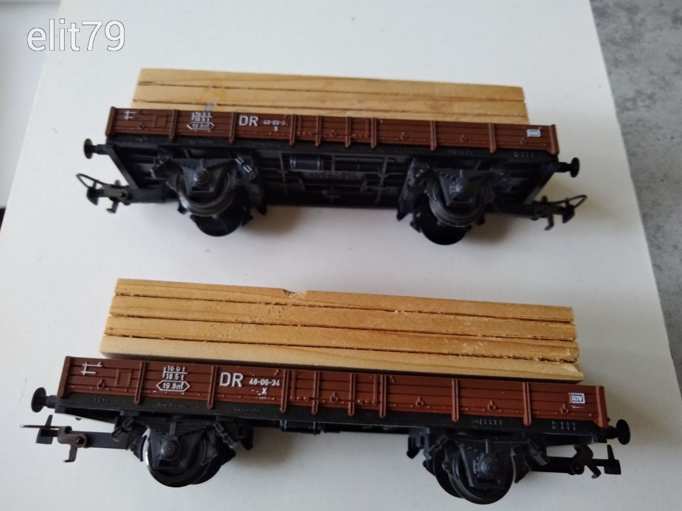 Kleinbahn 2db farakományosvagon. H0.