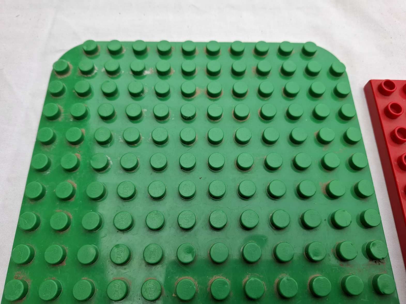 2db LEGO Duplo alaplap egyben