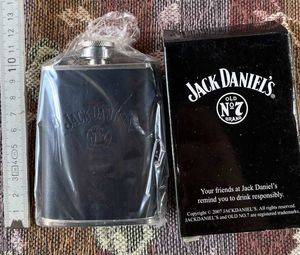 Jack Daniels , lapos zseb , palack