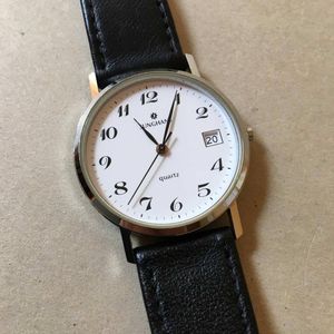 Junghans kvarc karóra