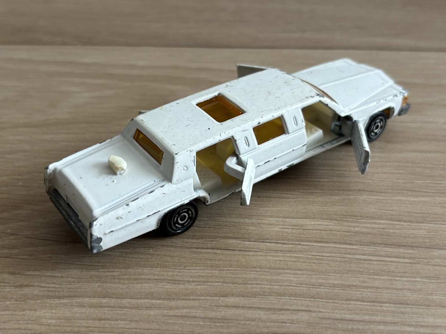 Majorette Cadillac Limousine