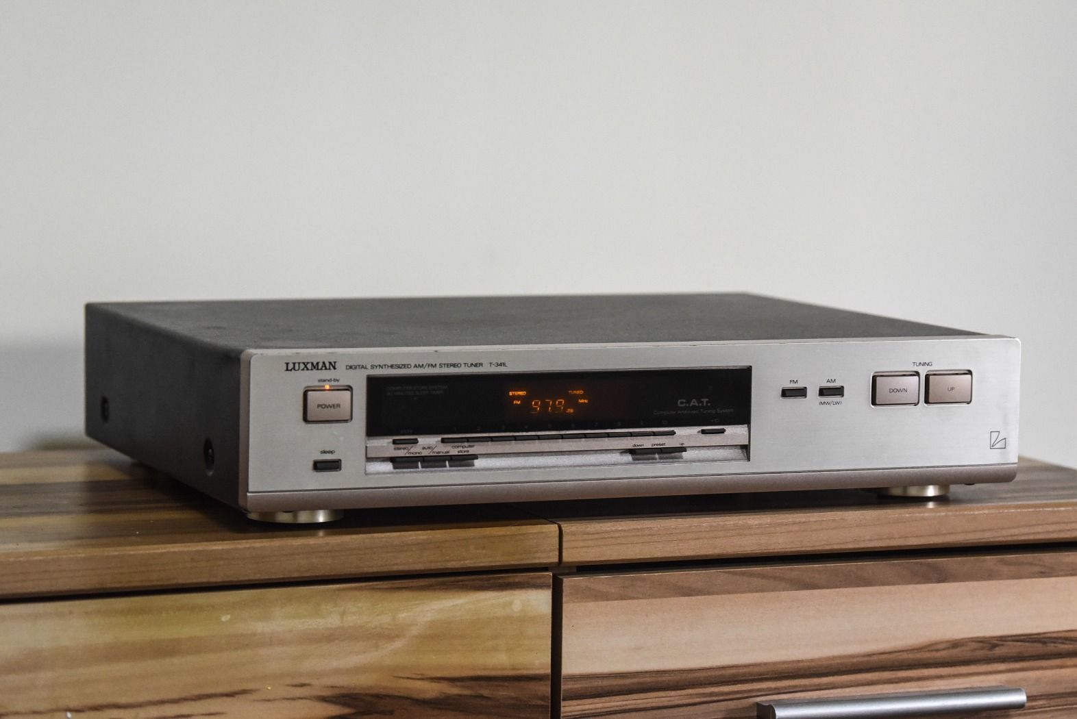 Luxman T-341L