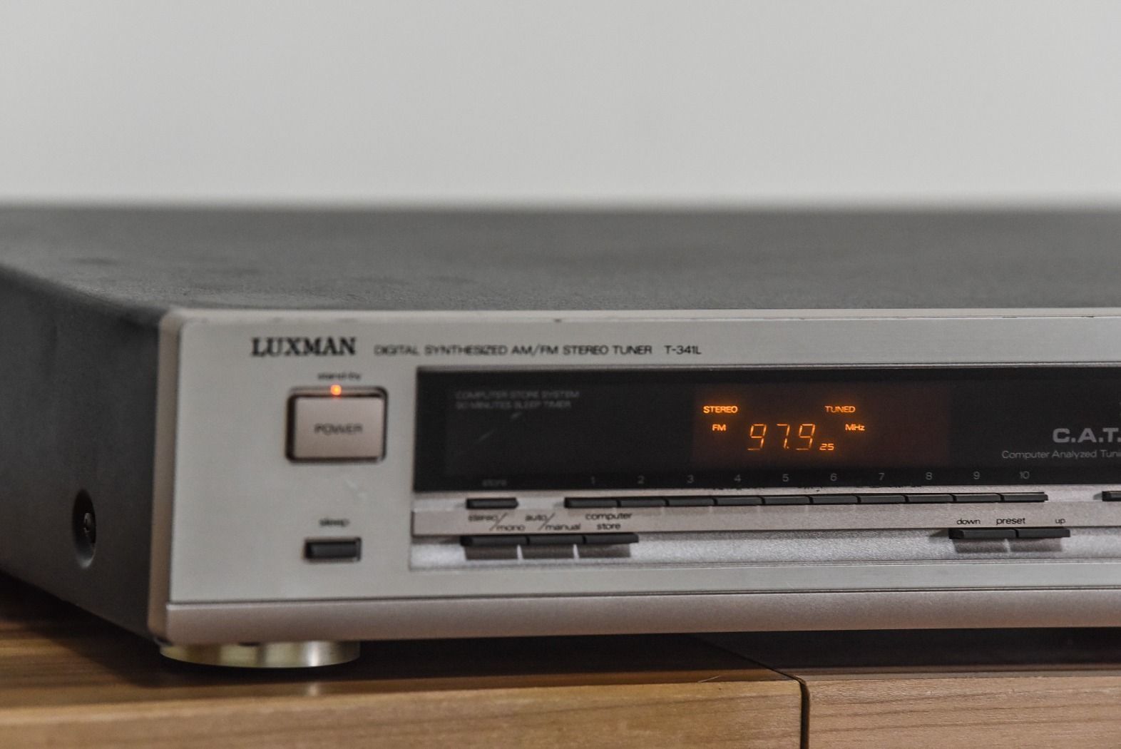 Luxman T-341L