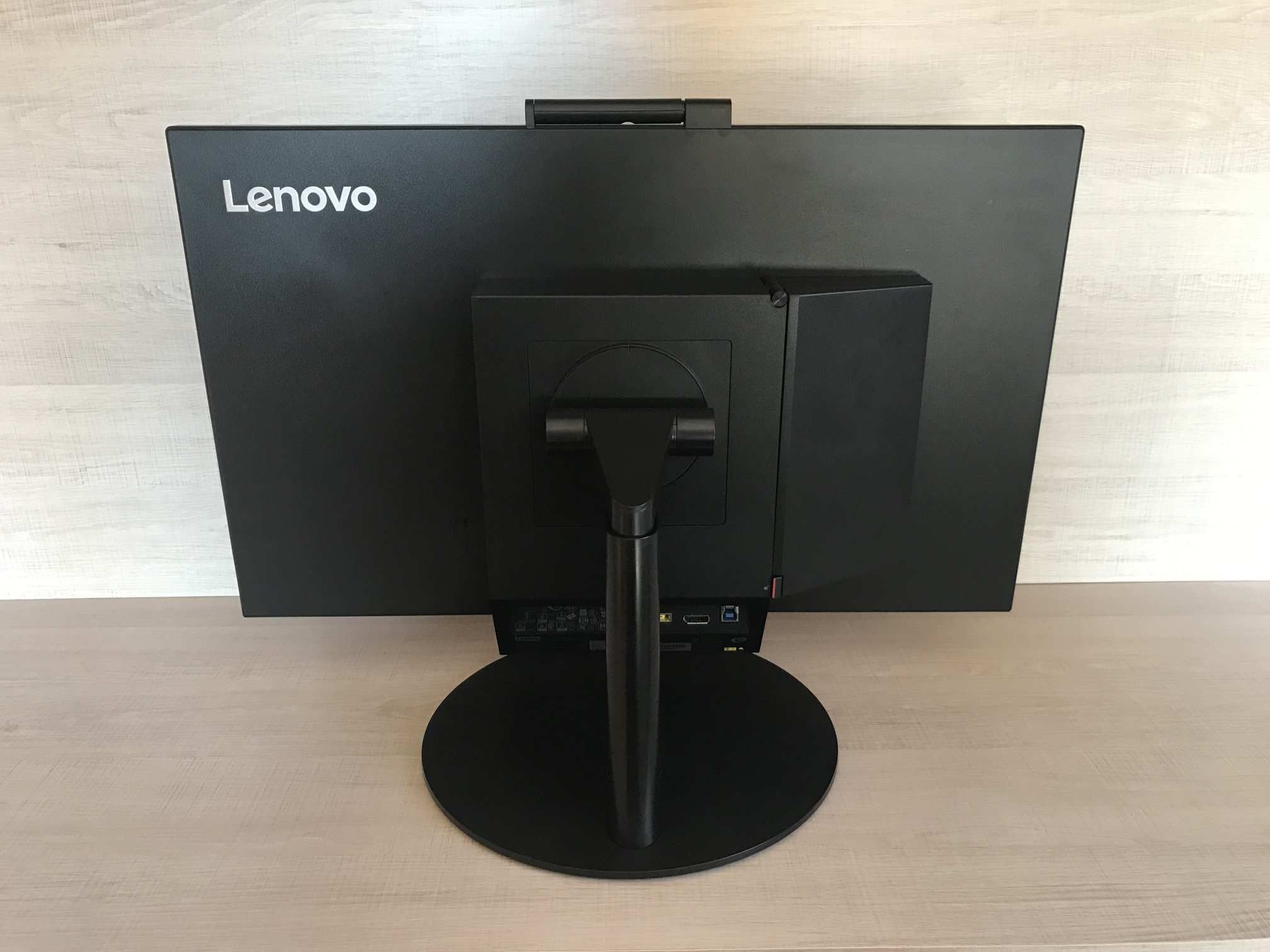 Lenovo ThinkCentre Tiny-In-One 24, AIO PC, Újszerű