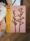 LEGO Cherry Blossoms 40725